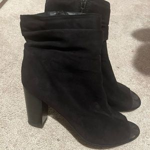 Bootie chunky heel